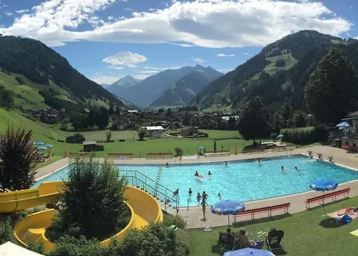 Andrea 1 By Smr - Close To The Gondola *